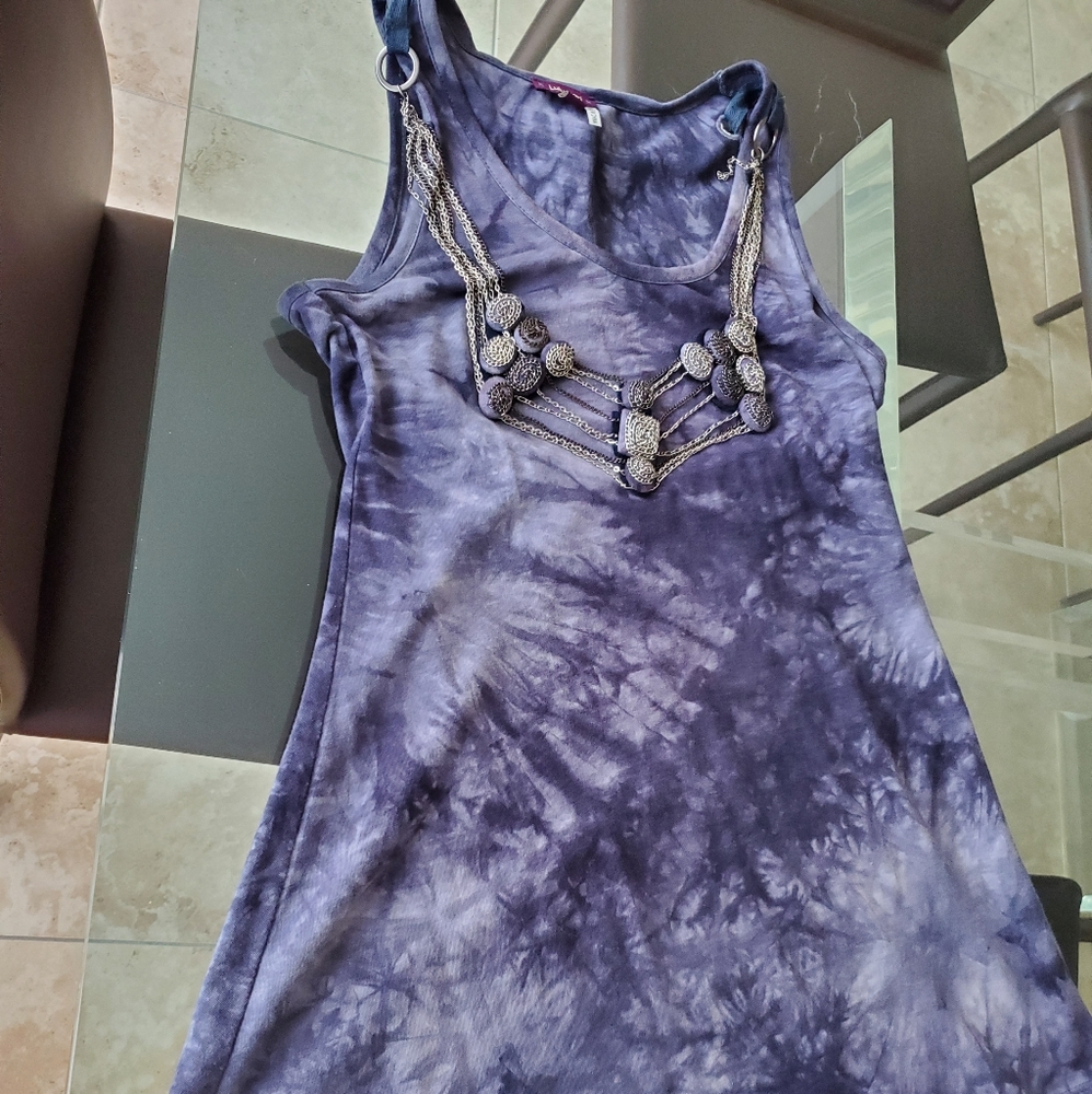 Lulumari navy tie dye tank with chains
